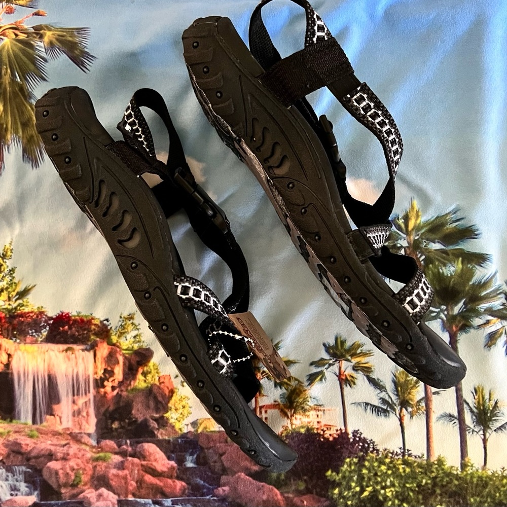 NIB Skechers Reggae “Kooky” Sandals Black Gray White, Size 10, Brand New w/ Tags - Picture 3 of 9